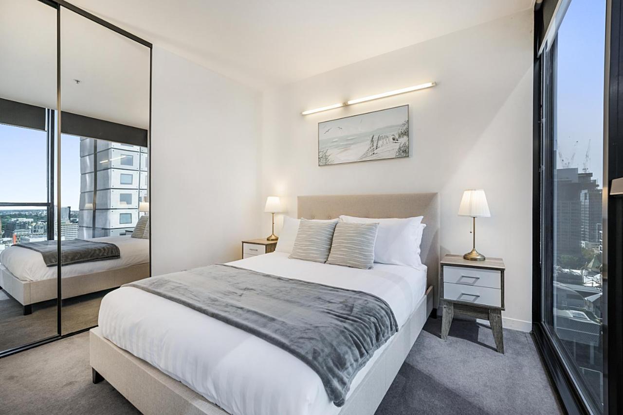 Апартаменты 2-Bed Unit Metres From Cbd Malls, Dining & Sights Мельбурн Экстерьер фото